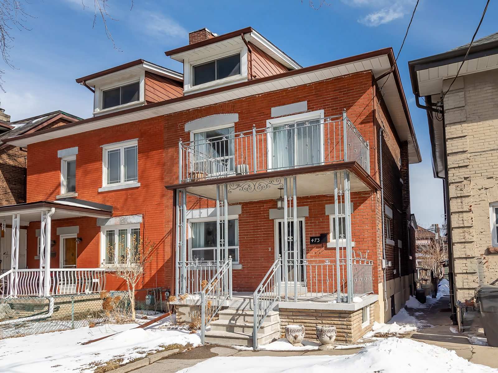 473 Shaw St – Palmerston-Little Italy 3-Storey home for sale $1,799,000